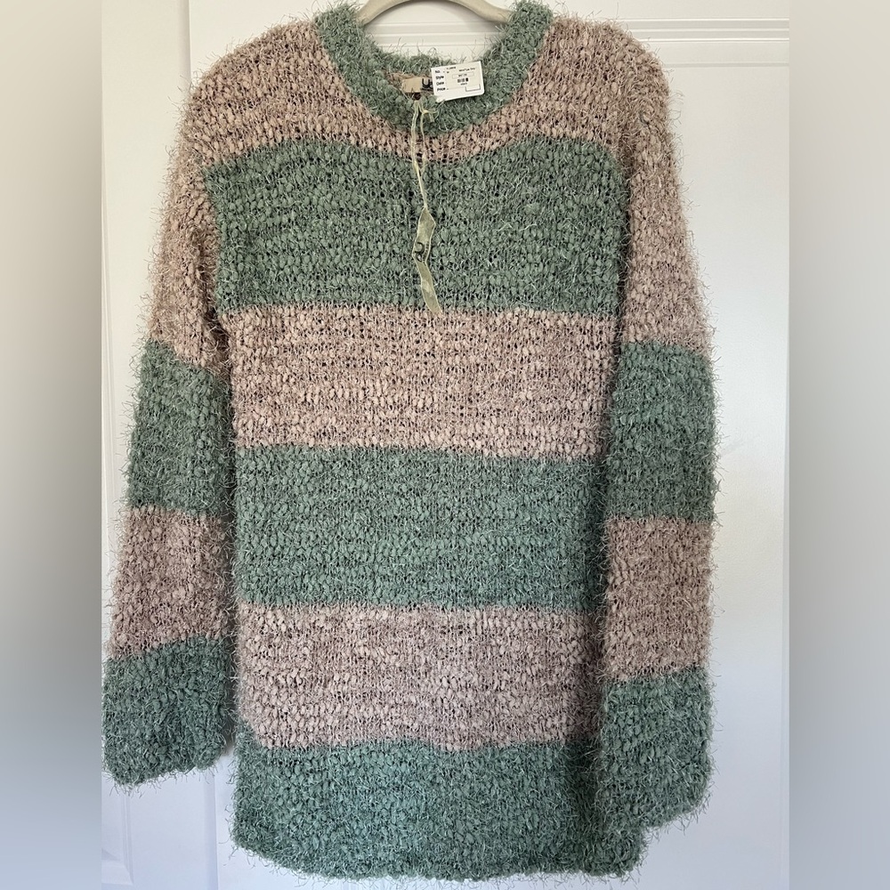 NWT Ya Los Angeles Moss Green & Taupe Stripe Crew Neck Knit Sweater Size M